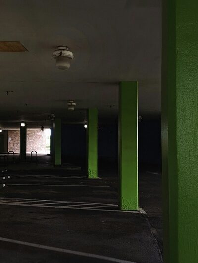 Покраска бетонного пола: выбор краски и технология