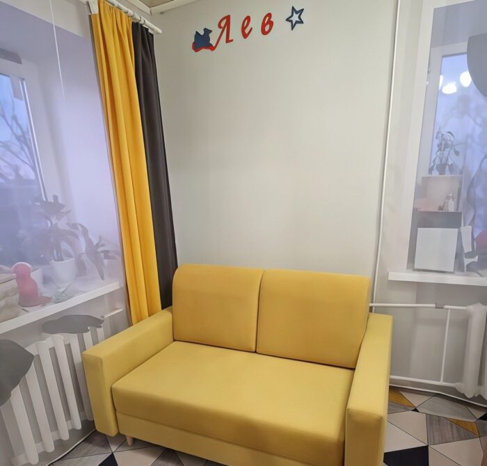 Как выбрать безопасную и долговечную краску для детской комнаты